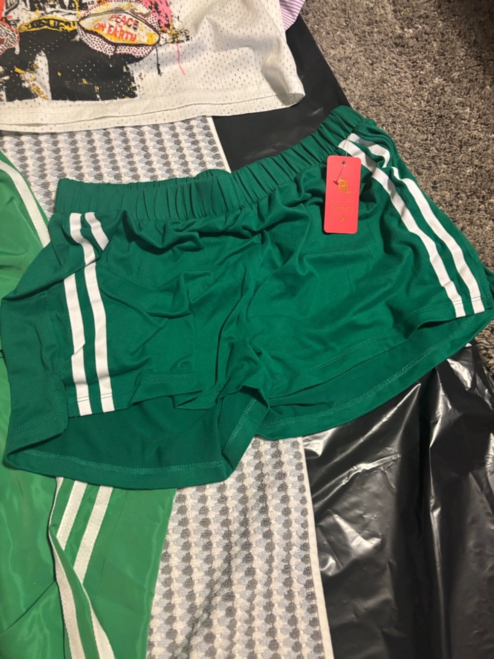 Green Athletic Pants &Shorts with White Stripe also Grey with 2 tee Shirts - Picture 3 of 5
